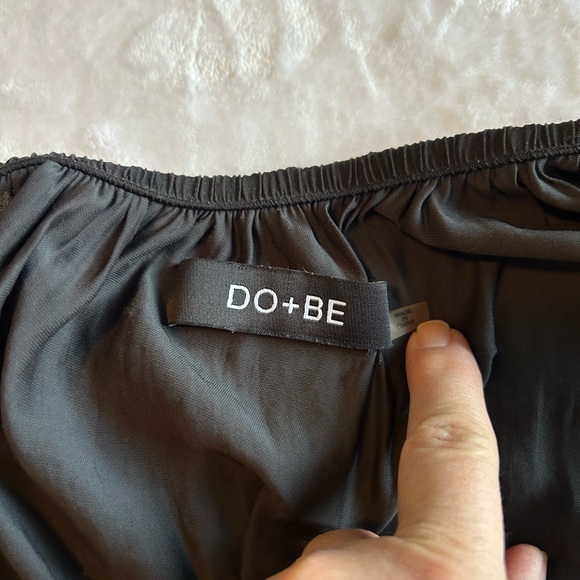 Black Blouse with one sleeve - Picture 5 of 6